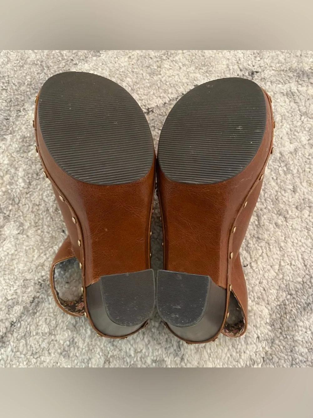 Unlisted Kenneth Cole 90’s Y2K Studded Gold Buckle Platform Sandals Size 6